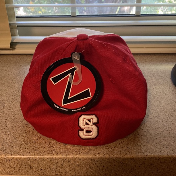 NC State University Hat!! Size: Stretch L - Picture 3 of 4